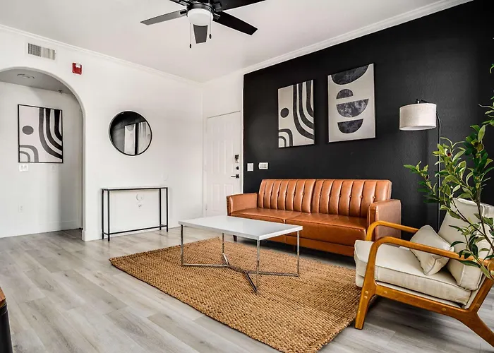 Apartment Boulevard 2br By Stadium Pool Parking Gym 06