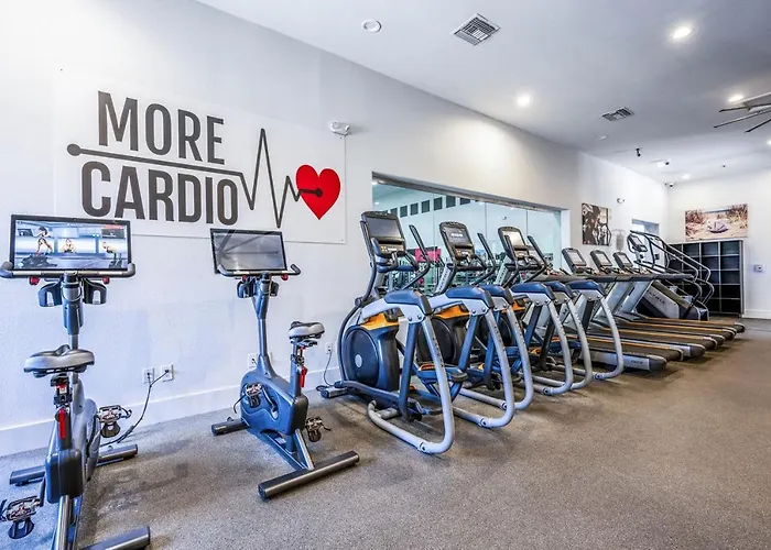 Boulevard 2br By Stadium Pool Parking Gym 06 Apartment Glendale