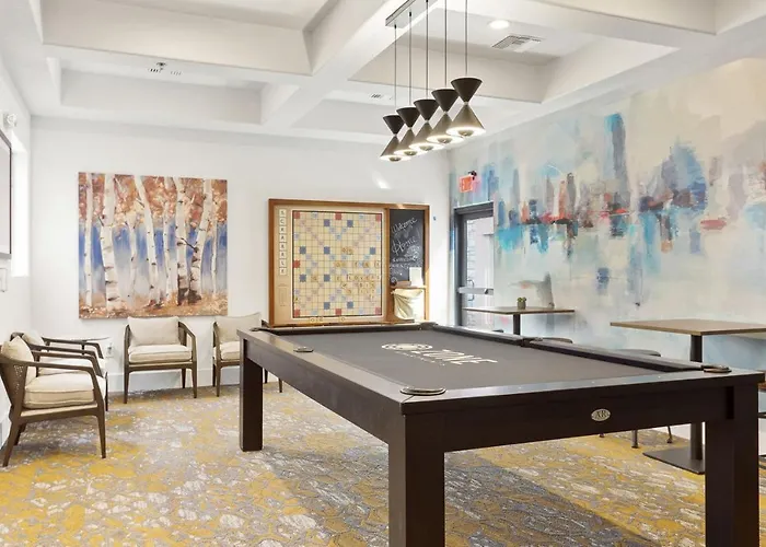 Apartment Boulevard 2br By Stadium Pool Parking Gym 06 Glendale